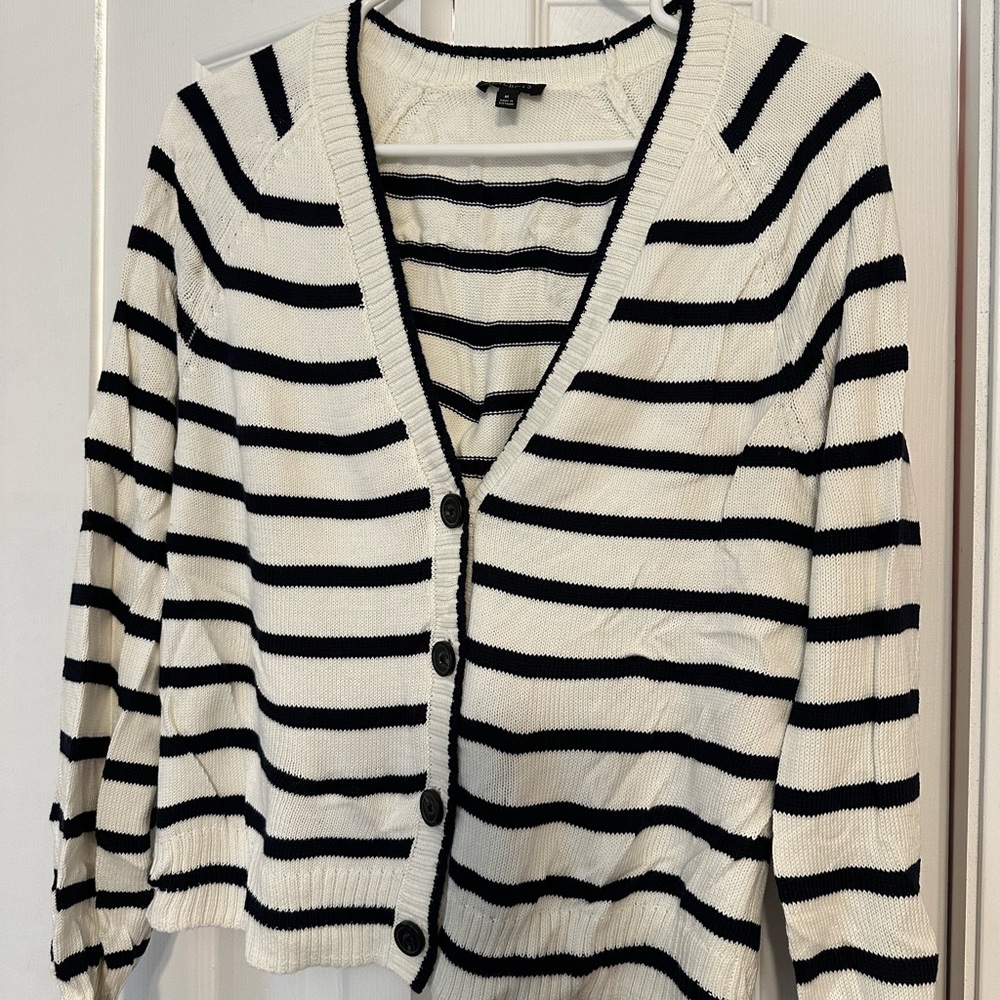CLEANOUT- MAKE AN OFFER! Talbots striped raglan sleeve cardigan - Picture 4 of 5